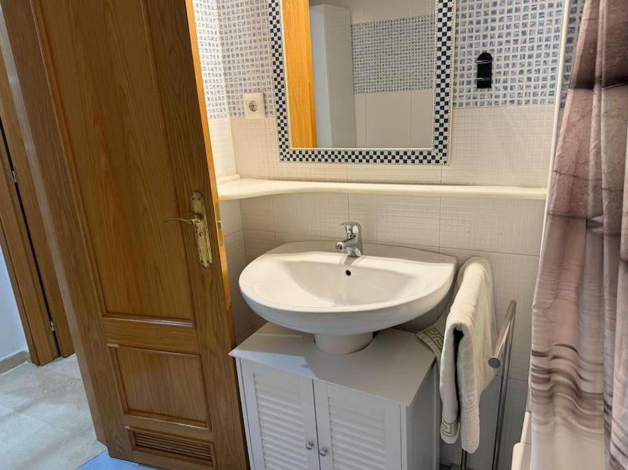 Apartamento Centro Historico Apartment มาลากา ภายนอก รูปภาพ